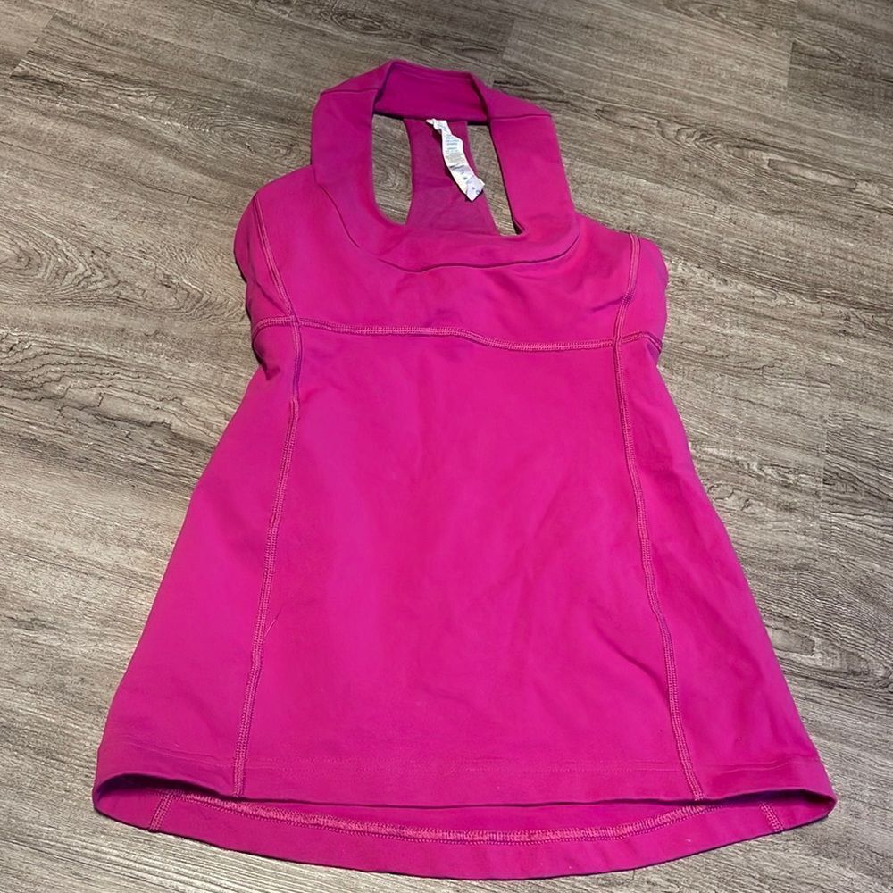 Lululemon size 4 scoop top